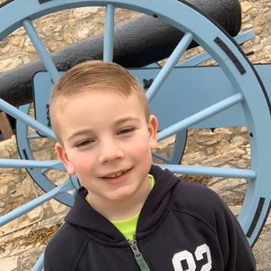 Meet your Posher, Chrystal